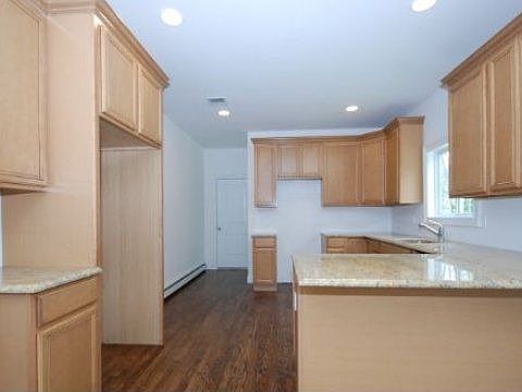 2nd image of 1 Savanna Cir