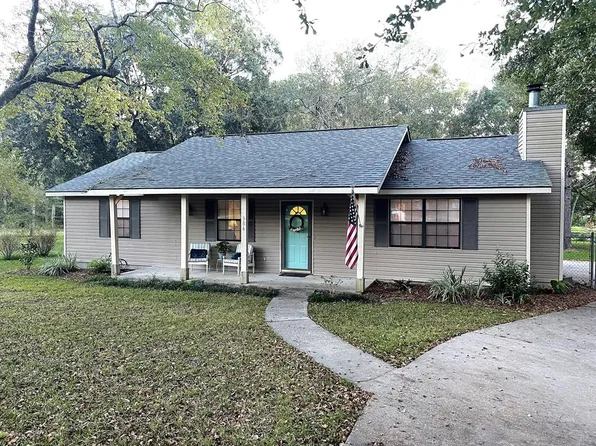 386 Longwood Dr, Thomasville, GA 31757