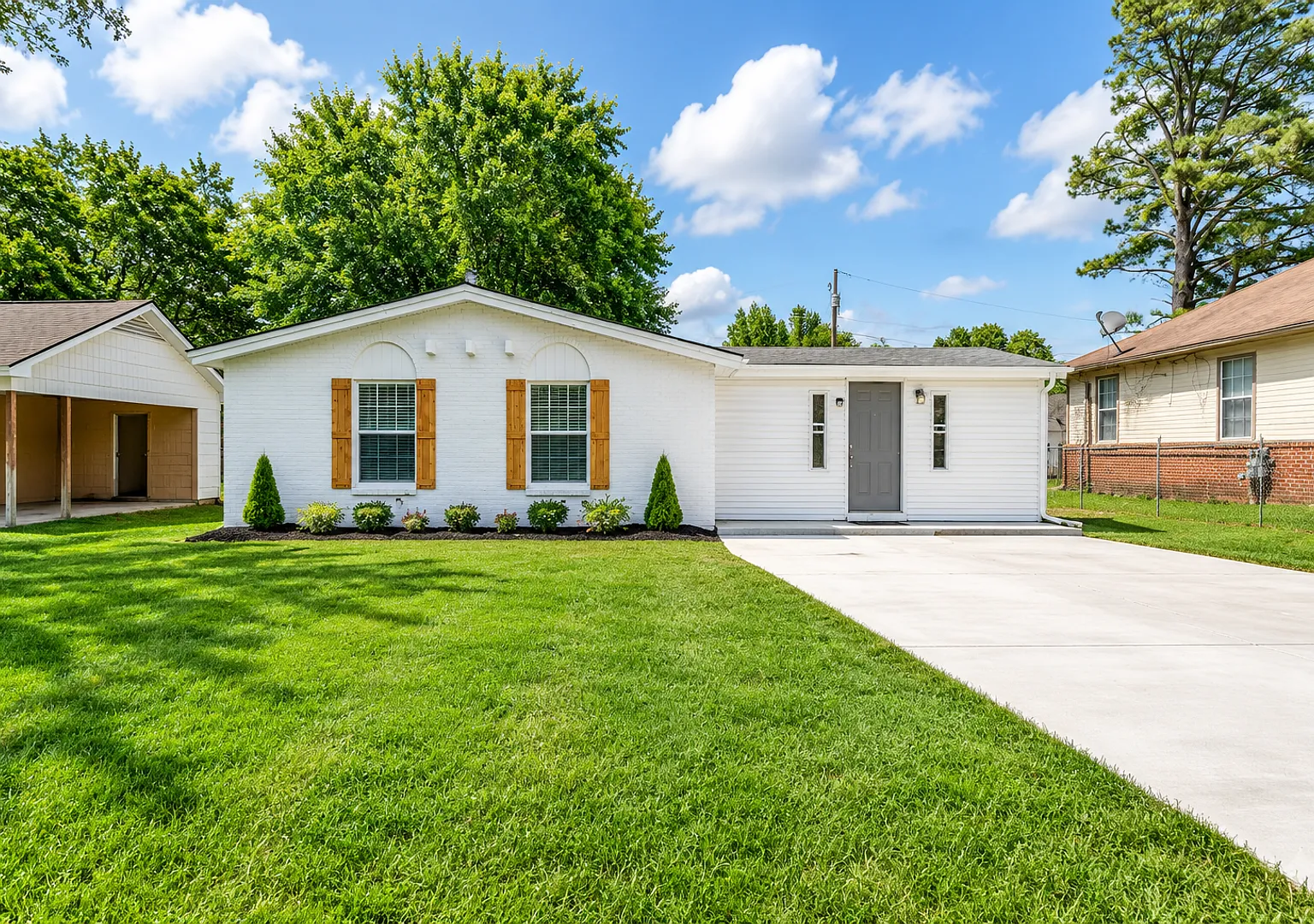 4980 Vickie Memphis, TN 38109 — Photo 1