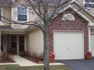 1057 Woodhill Ct, Elgin, IL 60120