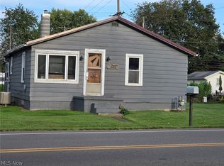 1118 S 6th St, Coshocton, OH 43812