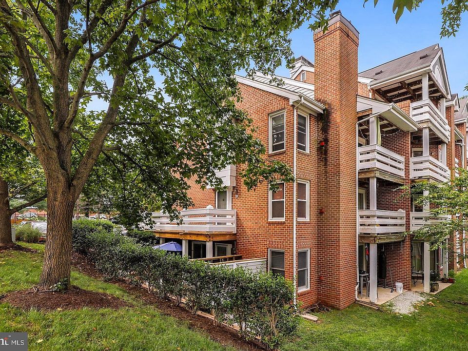 1st image of 7600 Lakeside Village Dr APT M