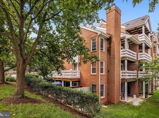 7600 Lakeside Village Dr APT M, Falls Church, VA 22042