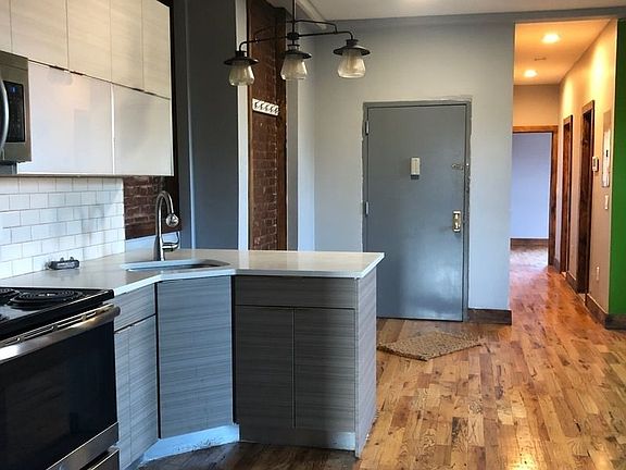 5th image of 390 E 23rd St #3