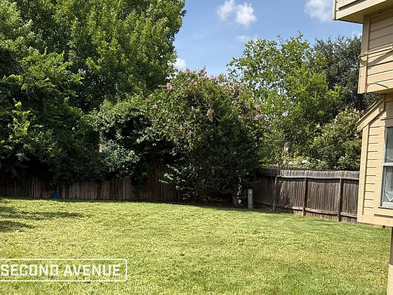 8502 Elm Lake Dr — Photo 8