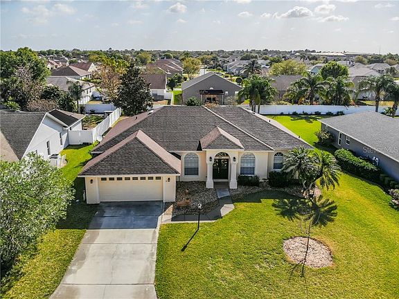 3rd image of 209 Terranova Blvd