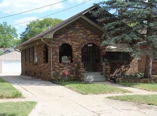 1711 Tacoma Ave, Rockford, IL 61103
