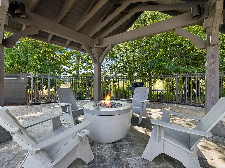 Fountains at Meadow Wood — Photo 47