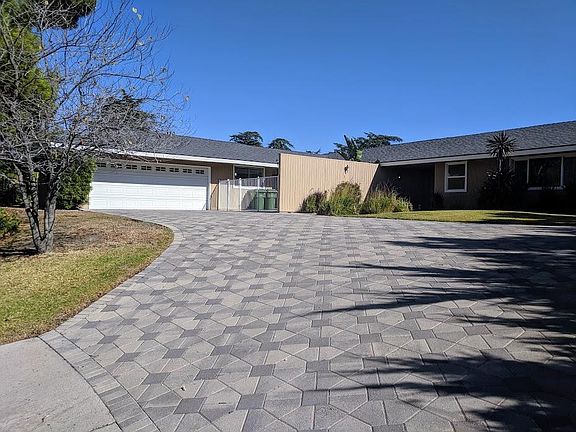2nd image of 16301 Knollwood Dr