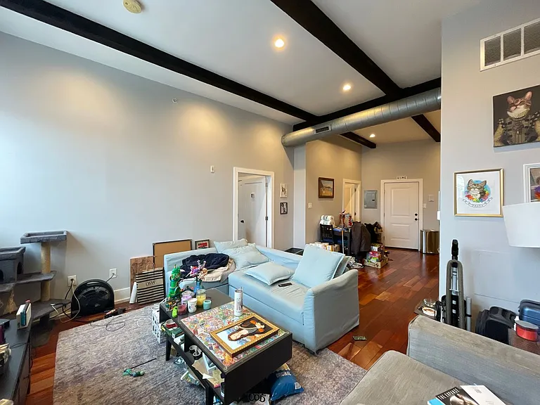 1025 E Montgomery Ave — Photo 5