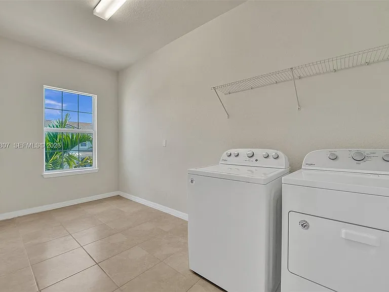 4764 Eucalyptus Dr — Photo 30