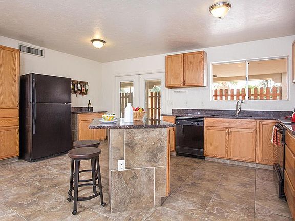 3rd image of 3715 W Brambly Pl