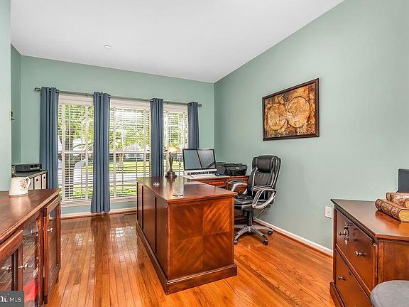 5th image of 20 Goose Creek Cir