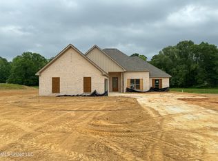 985 Mullican Rd, Florence, MS 39073