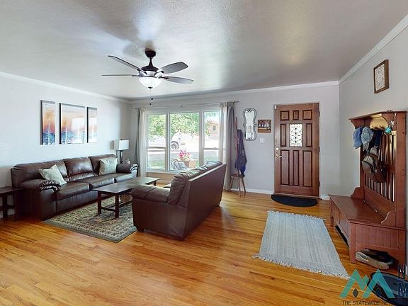 3rd image of 1108 Idaho Cir