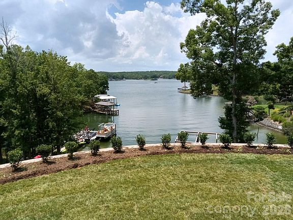 4th image of 18304 Rosapenny Rd