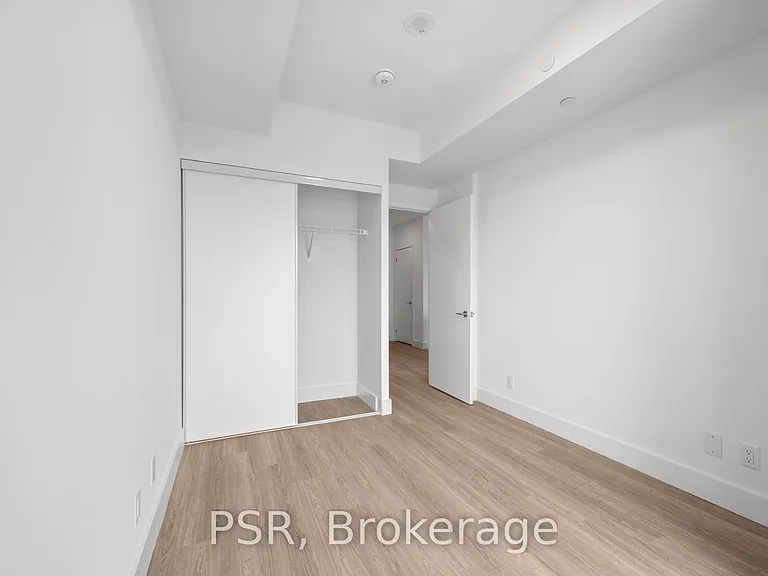 6 Greenbriar Rd #521 — Photo 7
