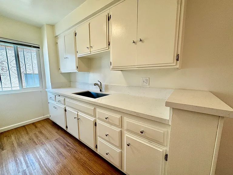 611 N Kings Rd #3 — Photo 10