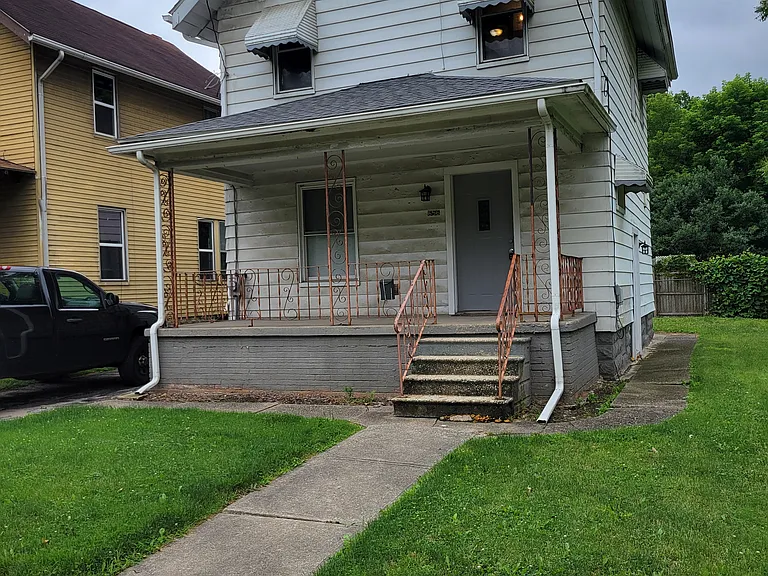 656 Spicer St — Photo 17
