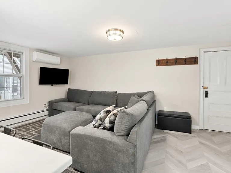 137 Water St #3 — Photo 6