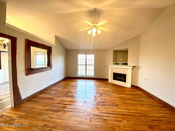5th image of 4332 Kentbrook Dr