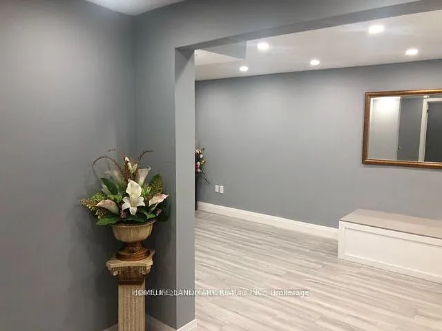 1 bed, $1,798 — Photo 2