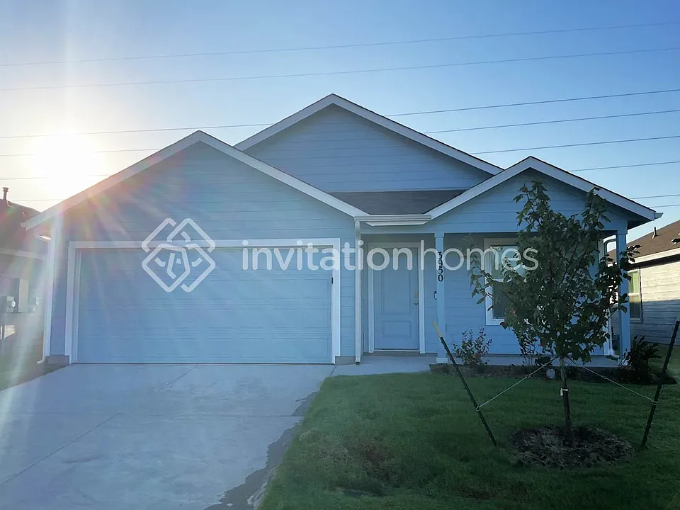 3950 Saddleback Dr