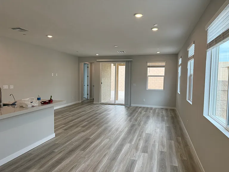 8417 Vanhoy Creek St — Photo 8