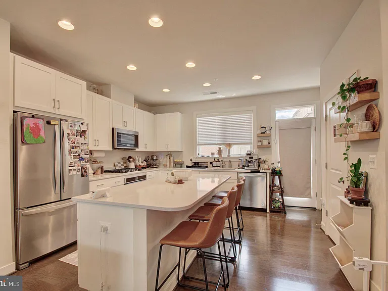 8078 Tribeca St — Photo 14