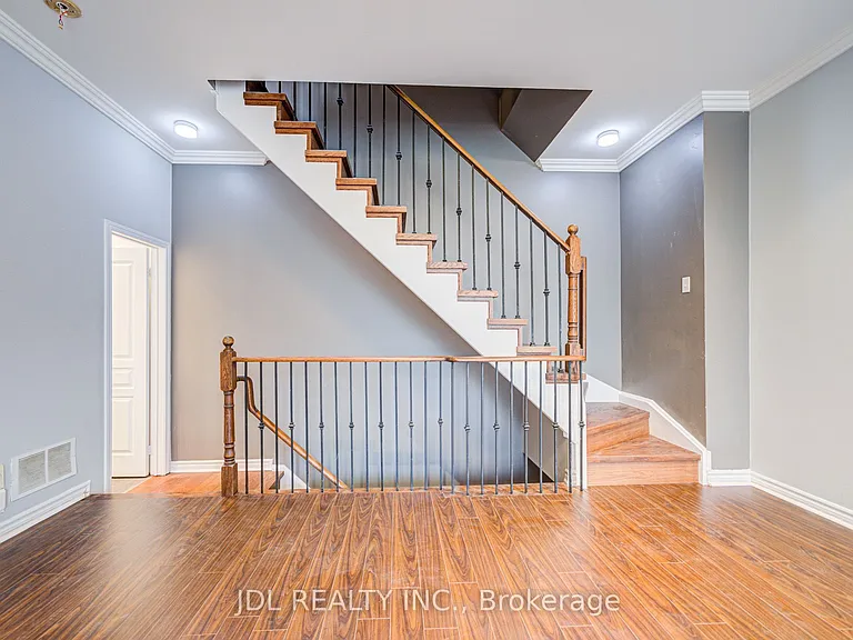 11 Everson Dr #610 — Photo 17