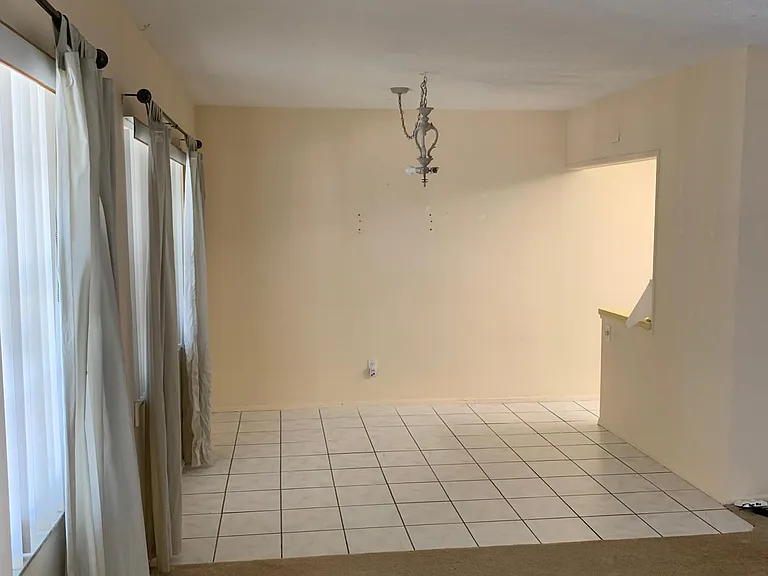 2453 NE 51st St #D316 — Photo 9