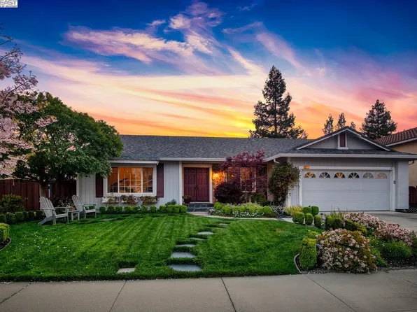 3222 Glenda Ct, Pleasanton, CA 94588