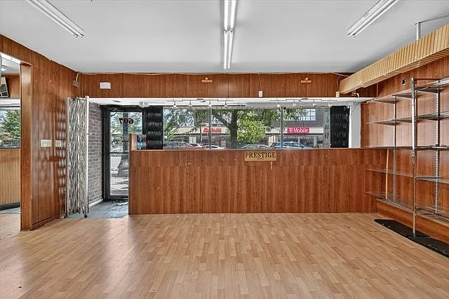 607 W Roosevelt Rd — Photo 13