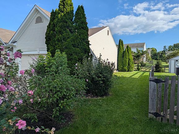 3rd image of 1148 Turfway Ct