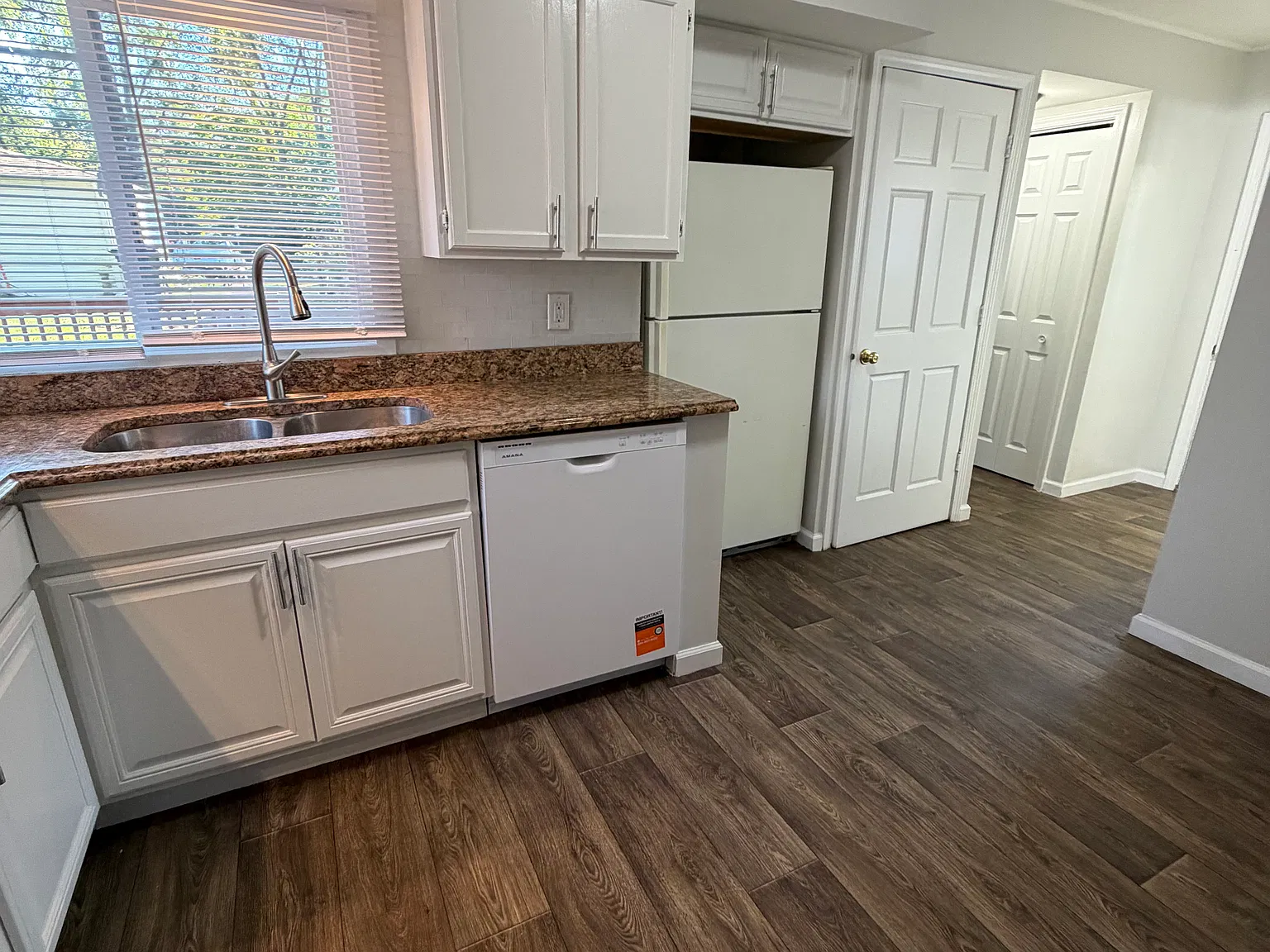 4 bed, 1450 sqft, $2,100 — Photo 3
