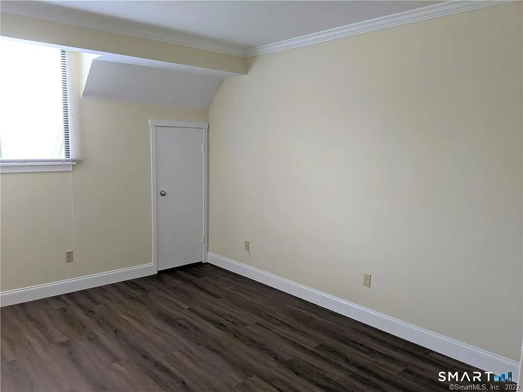 2 bed, 2.0 bath, 1044 sqft, $2,300 — Photo 4