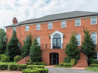 14 Riverwood Ct, Potomac, MD 20854