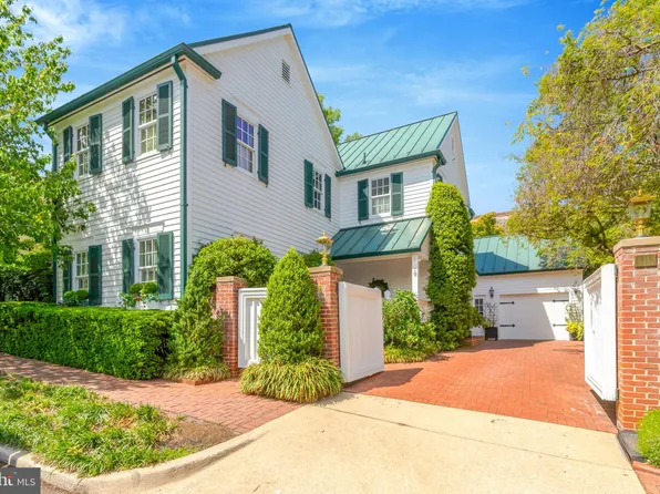 119 Wolfe St, Alexandria, VA 22314