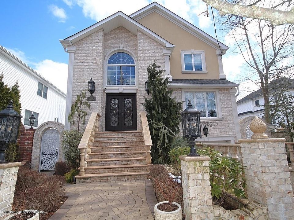 1st image of 375 Swinnerton St