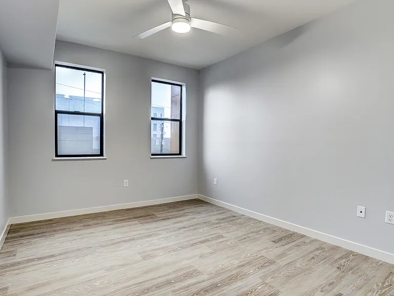 3113 Saint Charles St #240 — Photo 14