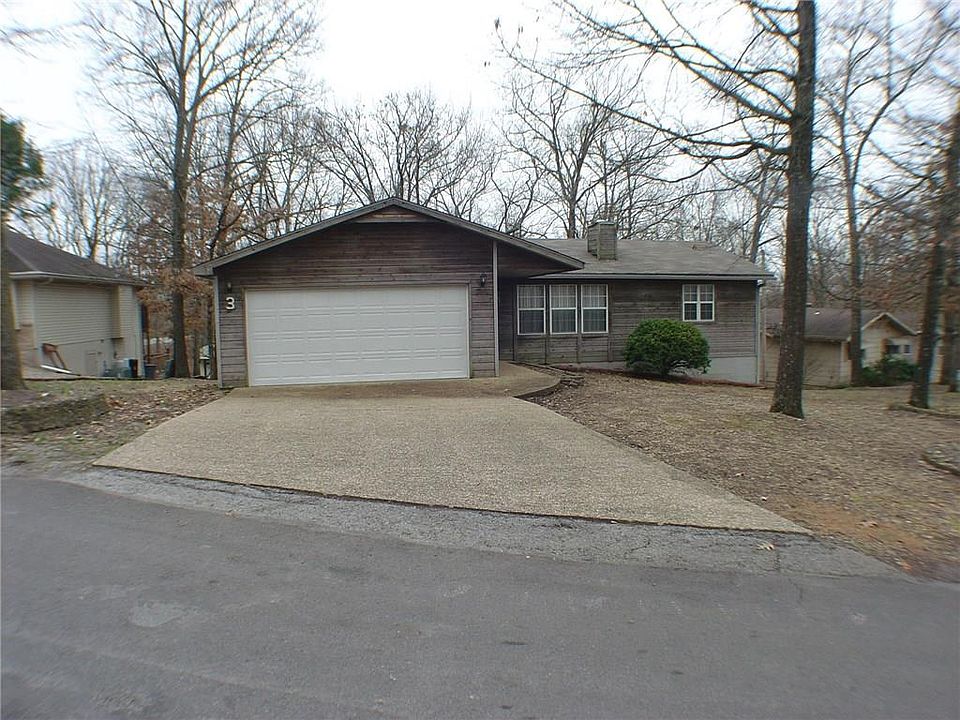 1st image of 3 Stevenson Ln