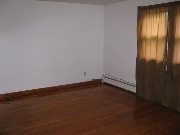 3rd image of 212-214 Canton St