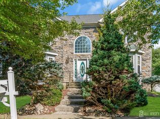 35 Cannon Rd, Old Bridge, NJ 08857