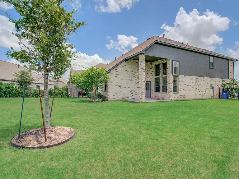 11006 Bexley Village Ct — Photo 40