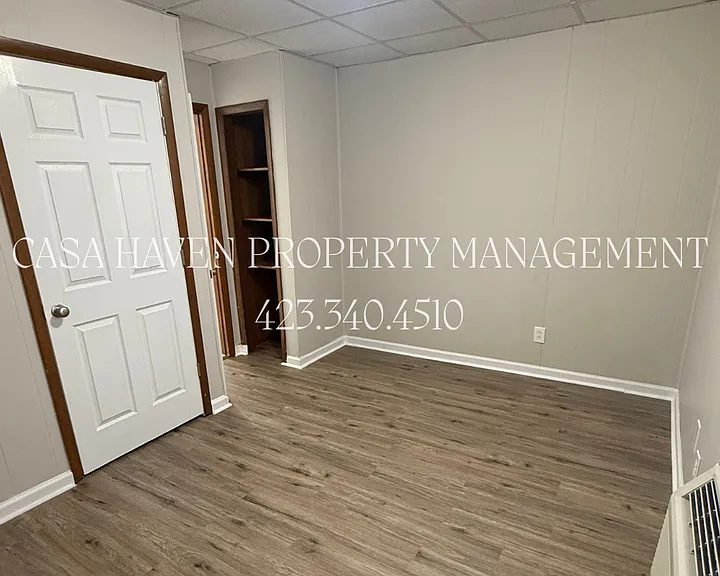 204 E Watauga Ave — Photo 9