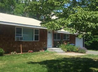 51 Monroe St, Waterford, CT 06385