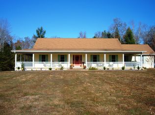 440 Bear Hollow Rd, Oneida, TN 37841