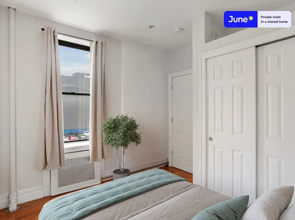 824 9th Ave #A, New York, NY 10019