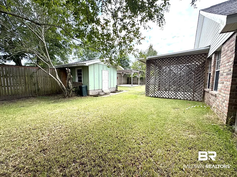9964 Hollowbrook Ave — Photo 32