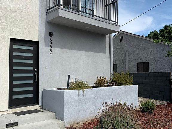 3rd image of 6922 Radford Ave